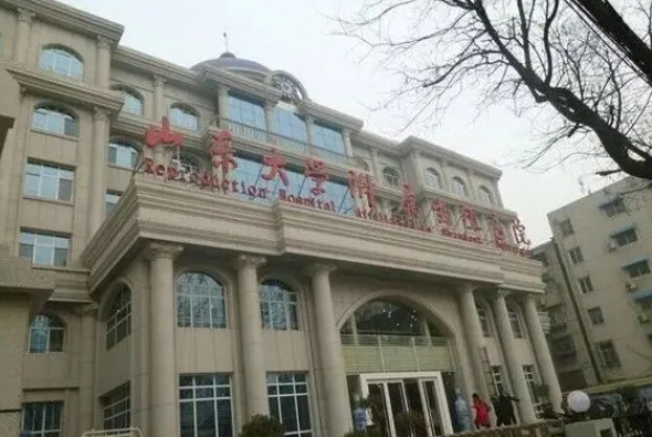 2023年山东能包生男孩的试管医院汇总，有2家医院拥有三代技术